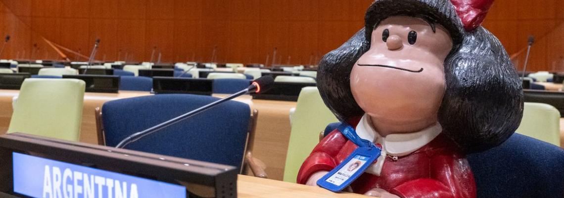 Mafalda visita las Naciones Unidas (ONU/Eskinder Debebe).